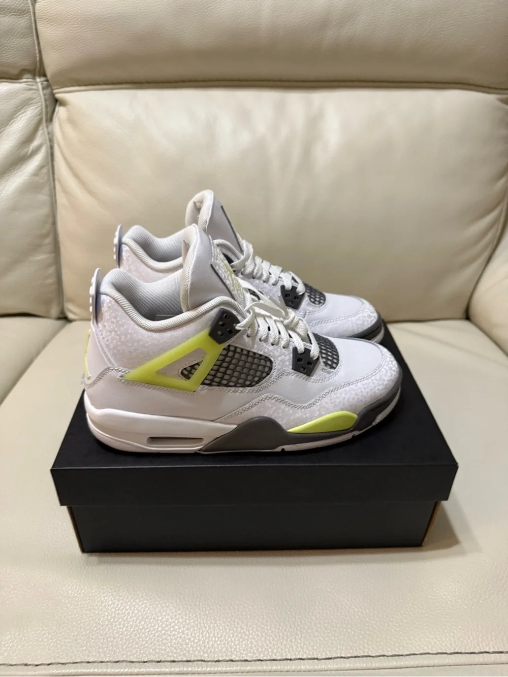 Air Jordan 4 Retro (GS) White/Lemon Twist HJ5990 100 7Y